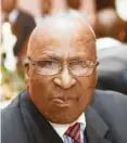  ??  ?? Andrew Mlangeni