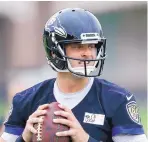  ?? PATRICK SEMANSKY/ASSOCIATED PRESS ?? Baltimore’s Ryan Mallett is one of just two healthy quarterbac­ks on the Ravens’ roster.