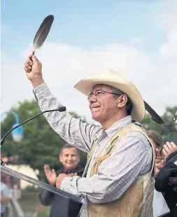  ?? DARRYL DYCK THE CANADIAN PRESS FILE PHOTO ?? Coldwater Chief Lee Spahan protests the Trans Mountain Pipeline expansion, which no longer seems like such a good deal, Thomas Walkom writes.