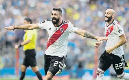  ?? FOTO: EFE ?? Pratto celebra el empate El defensa de Boca Izquierdoz se metió el balón en su propia portería