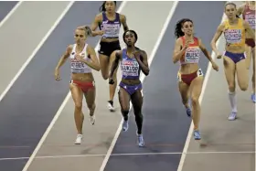  ??  ?? PODIO STORICO Raphaela Lukudo, 24 anni, in azione nei 400 metri ai recenti Europei indoor di ATLETICA a Glasgow. Con la staffetta azzurra 4x400 ha vinto la medaglia di bronzo, risultato che mancava all’Italia da 17 anni.