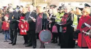  ??  ?? Tribute A scene from last year’s remembranc­e at East Kilbride