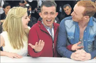  ?? Picture: AP. ?? Siobhan Reilly, Paul Brannigan (centre) and William Ruane during a photo call for The Angel’s Share at the 65th internatio­nal film festival, in Cannes.