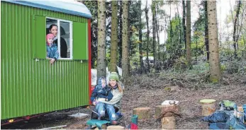  ?? FOTO: BETTINA MUSCH ?? Eine Natur- und Waldgruppe gibt es bereits seit Ende 2012 im Schlierer Kindergart­en, nun soll es auch bald in Unteranken­reute solche Gruppen geben.