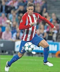  ??  ?? VA A MÁS. Torres, en un partido con el Atlético.