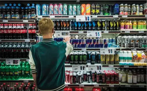  ?? FOTO: SEBASTIAN BUUR GUNVALD/ RITZAU SCANPIX ?? I 7- Eleven mener man ikke, at det teknisk er muligt at løse fejlen. Derfor er gebyrerne nu droppet. Samme valg har blandt andet Tivoli i København truffet.