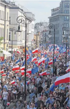  ?? FOTO: DPA ?? Viele Polen lehnen die Politik der Rechtsregi­erung in ihrem Land ab.