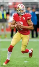  ??  ?? Kaepernick, en uno de sus encuentros como pasador de los 49ers.