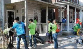  ?? DIGITAL FIRST MEDIA FILE PHOTO ?? Students from Pottstown High and The Hill School work on homes during the first ‘Rock the Block’ effort in Pottstown in 2016.