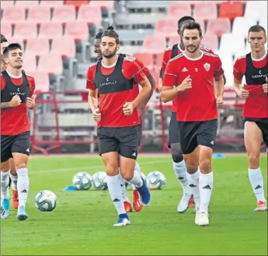  ??  ?? Juan Muñoz será titular en el Almería en el encuentro ante el Numancia en Los Pajaritos.