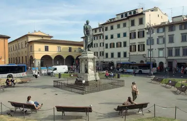  ??  ?? San Marco Tagliati i cinque olmi che erano stati piantati subito dopo l’alluvione del ‘66