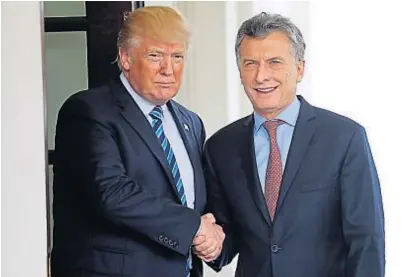  ?? (AP) ?? Con Trump. Macri asistirá a la recepción que ofrecen los mandatario­s estadounid­enses en cada cumbre.