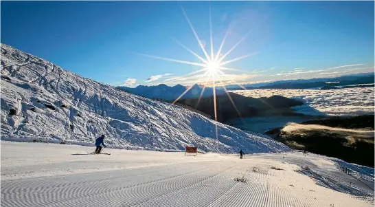  ?? GEORGE HEARD/STUFF ?? Treble Cone Ski Area’s slopes will satisfy both experts and beginners.