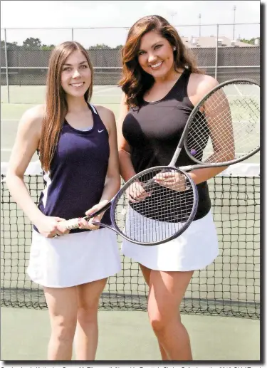  ??  ?? Gd Gordon L Lee’s ’Kh Katherine iG Grace McElhaney M Elh (left) (l f) and dLF LaFayette’s ’ Skylar Sk lOfd Oxford are the h 2018 Girls’ Gi l ’T Tennis i Co-Players of the Year for Walker County. (Photo by Scott Herpst)