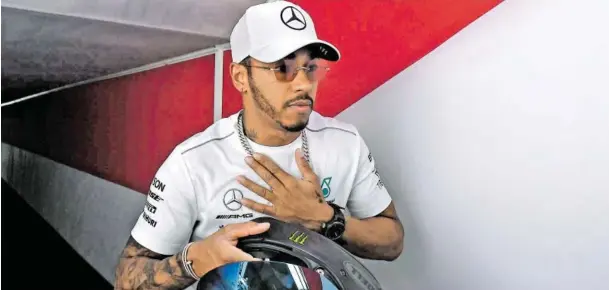  ?? BILD: SN/AP ?? Lewis Hamilton fliegen heuer die Siege nicht zu. Er muss wie noch nie in seiner Karriere um die Erfolge kämpfen.