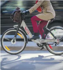  ?? DARIO AYALA ?? The City of Montreal is fighting a court decision that it gave an improper loan to bike-sharing firm Bixi and owes it $16 million.