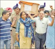  ?? HT PHOTO ?? The body of CRPF jawan Mandeep Kumar being taken for cremation at Khudadpur village in Gurdaspur district on Sunday.