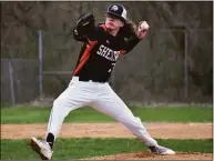  ?? Pete Paguaga / Hearst Connecticu­t ?? Shelton’s Roy Lenhard pitches during a game against Lyman Hall at Pat Wall Field in Wallingfor­d Saturday.