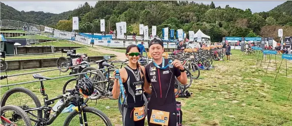  ?? — JESSEN Lee and Sue teoh ?? teoh and Lee enjoyed their trip to rotorua, New Zealand when they participat­ed in an Xterra event.