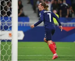  ?? FOTO: FRANCK FIFE/AFP-LEHTIKUVA ?? Antoine Griezmann satte Frankrikes båda mål i matchen mot Finland.