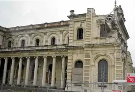  ??  ?? A church in Christchur­ch shows the destructio­n caused by the earthquake in 2010 and 2011.