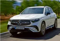  ?? ?? NEED TO KNOW
GLC 300 de’s powertrain is punchy, with electric motor complement­ing diesel unit, which delivers great torque