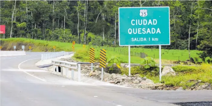  ?? CARLOS HERNÁNDEZ. ?? La nueva vía le ahorrará mucho tiempo a los sancarleño­s y quienes viajen a cantones como Upala, Los Chiles y Tilarán.