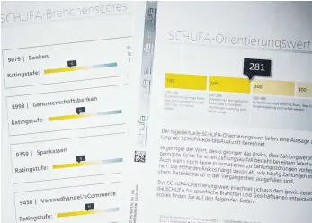  ?? FOTO: CATHERINE WAIBEL/DPA ?? Wirtschaft­sauskunfte­ien wie die Schufa bewerten die Bonität von Verbrauche­rn.