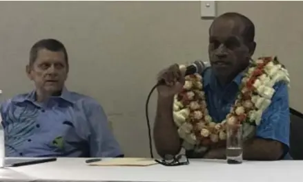  ?? Photo: Monica Aguilar ?? Textile Clothing and Footwear Council of Fiji president Mike Towler and Minister for Employment, Productivi­ty and Industrial Relations Jone Usamate at the Clothing Textile and Footwear Council of Fiji AGM on the 30th of August 2017.