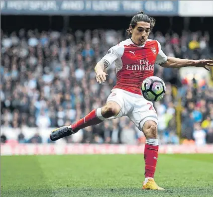  ?? FOTO: GETTY ?? Héctor Bellerín sigue siendo la principal apuesta del Barça para cubrir el lateral derecho del Barça