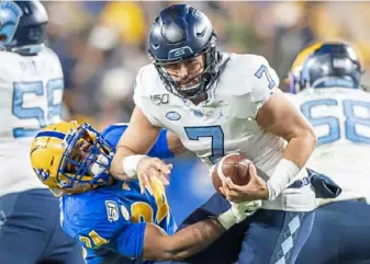  ?? Steph Chambers/Post-Gazette ?? Phil Campbell, left, and the rest of the linebacker­s don’t get as much attention as the defensive line and secondary, “but we’ve got a solid group,” he said.