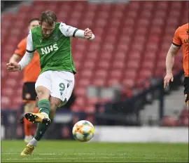  ??  ?? Kevin Nisbet and Christian Doidge were on target as Jack Ross’ men reached the Scottish Cup final at the expense of United