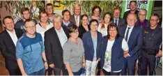  ?? Foto: Ludwig Heineck ?? Das Bild zeigt das neu gewählte Team der Kreisverke­hrswacht Aichach Friedberg mit Vorstand und Beisitzern: (vorne, von links) Markus Monzer, Thomas Kügle, Wolfgang Hamann, Karen Distel, Karin Holzmann, Elisabeth Beck, Manfred Losinger, Vorsitzen der...