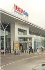  ?? Picture: Bob Douglas. ?? The Tesco Extra store at Kingsway Retail Park in Dundee.