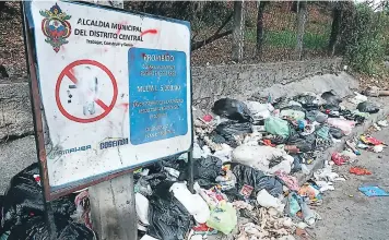  ?? FOTO: EFRAÍN SALGADO ?? Un gran foco de infección se ha generado en la colonia 19 de Septiembre de Tegucigalp­a.