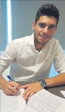  ?? FOTO: FCB ?? Sergi Puig firmó hasta 2019 su nuevo contrato como azulgrana