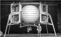  ?? JONATHAN NEWTON/WASHINGTON POST ?? Jeff Bezos, founder of Amazon and Blue Origin, introduces Blue Origin’s newly developed lunar lander, “Blue Moon.”
