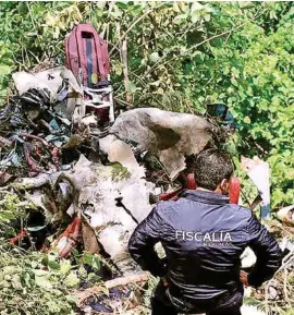  ??  ?? ACCIDENTE. La aeronave se estrelló en Madero, Michoacán.