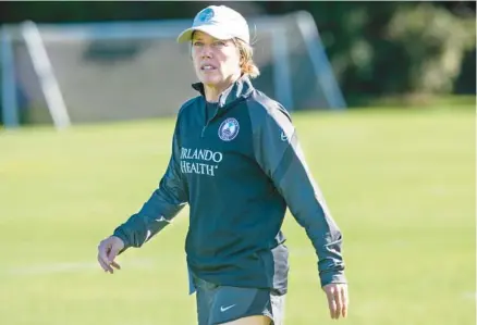  ?? WILLIE J. ALLEN JR./ORLANDO SENTINEL ?? Pride coach Amanda Cromwell, watching her players practice last month, has a game Friday vs. Washington but a national tragedy occupied her thoughts leading up.