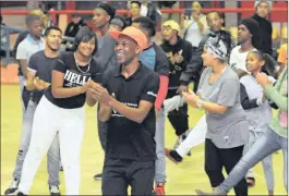  ??  ?? Elsies River community bridging the gap between the youth and gangsteris­m through the Zumba Youth Fitness Expo.