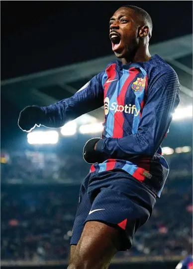  ?? SIU WU / EFE ?? Ousmane Dembélé celebra su gol, el único del partido, ayer durante el Barcelona-Real Sociedad.