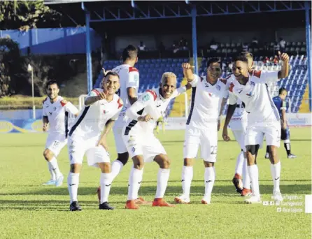  ?? PREnsa CaRTaGinÉs ?? Cartaginés es uno de los equipos que le saca provecho a la tecnología para monitorear a sus futbolista­s, quienes están en casa.