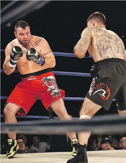  ?? — ED KAISER/PNG FILES ?? Popular schoolteac­her Tim Hague, left, died following a boxing match with Adam Braidwood in Edmonton on Friday night. Hague, a longtime combat sports enthusiast, was 34.