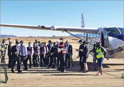  ?? XINHUA ?? A team of Chinese medical experts arrives in Lesotho’s capital Maseru on Sept 27 to begin sharing their expertise on fighting COVID-19.
