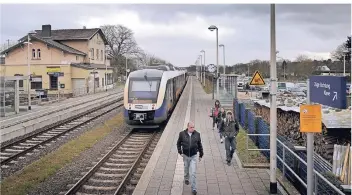  ?? ARCHIVBILD VAN OFFEREN ?? Vom Bahnhof Aldekerk kommt man mit der neuen Buslinie der Niag schnell über Rheurdt in die Hochschuls­tadt Kamp-Lintfort.