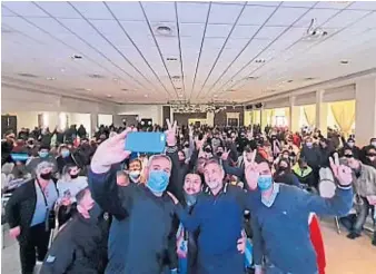  ?? PRENSA FRENTE DE TODOS ?? FRENTE DE TODOS. Carlos Caserio, ayer en un acto en La Calera, donde cuestionó al Gobierno provincial.