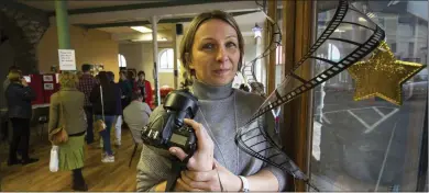  ?? Photo by John Reidy ?? Photograph­er, Barbara Podraza pictured at Castleisla­nd Camera Club’s first and hugely successful Exhibition and Sale of Work at The Market House last November. The club is planning a similar event in this year’s list of events.