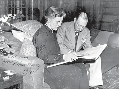  ?? ESPECIAL ?? Boulanger con Igor Stravinsky, de quien estrenó como directora de orquesta Los robles de Dumbarton.