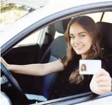  ??  ?? L’auto privata, nel post Covid-19, è al centro dell’interesse degli italiani