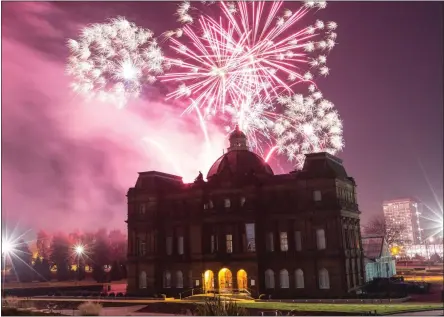  ??  ?? An organised fireworks display such as the one at Glasgow Green is said to be much safer